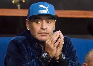 Maradona autopsia edema polmonare con 12 ore di agonia prima della morte