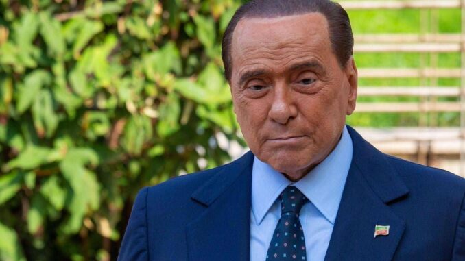 Berlusconi, il ricordo dei figli a 2 anni dalla morte: oggi messa nella cappella di Arcore