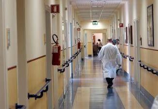 Il report 58 reparti Medicina interna in overbooking ma 1 ricovero su 3 evitabile