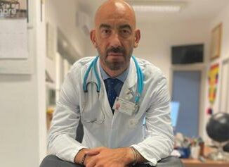 Sesso senza protezione, Bassetti: "Giovani non comprano preservativi? Regaliamoli" 3 Sesso senza protezione Bassetti Giovani non comprano preservativi Regaliamoli