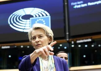 Ue, le linee guida di von der Leyen: tra commissario alla Casa e Clean Industrial Deal 5 Ue le linee guida di von der Leyen tra commissario alla Casa e Clean Industrial Deal
