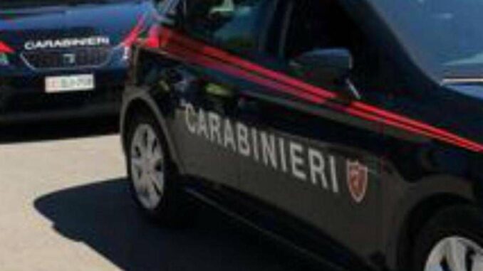 Bondeno, a 4 anni esce solo di casa mentre mamma fa doccia: Carabinieri lo riportano a casa