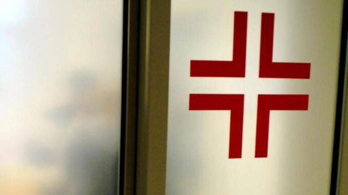 Genova, bimbo di 2 anni cade da finestra di un ristorante: ricoverato in codice rosso
