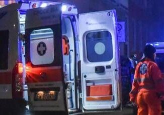 Investito da motrice mentre scarica merce 60enne muore nel Milanese