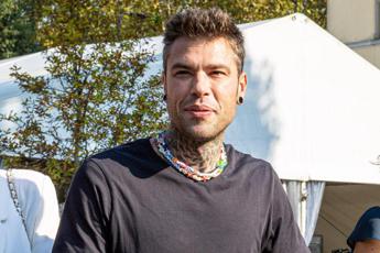 Bonus psicologo Fedez a Schillaci Le staro col fiato sul collo
