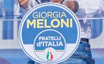Fratelli d’Italia stabile al 30,5%, Pd cala di mezzo punto: il sondaggio
