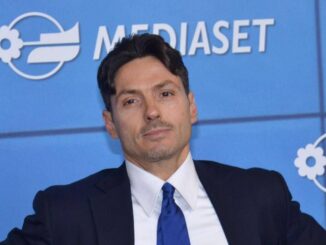 Berlusconi il figlio Pier Silvio lo ricorda a Mediaset Il suo modo di essere e lavorare parte del nostro Dna