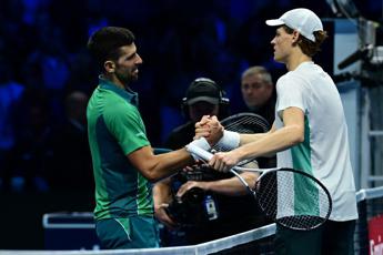 Djokovic devastante, ma il futuro di Sinner è luminoso 1 Sinner battuto in finale Djokovic vince Atp Finals 2023