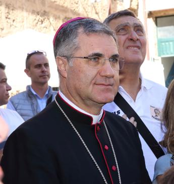 Arcivescovo Palermo: “Crescono povertà e criminalità, politica metta al centro bisogni”