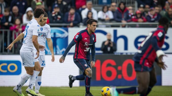 Nicolas Viola in azione Foto Cagliari Calcio