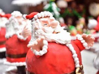 Natale in Cina, l'influencer Momoka Banana: "Niente panettone, a Pechino si regalano mele" 3 Natale in Cina linfluencer Momoka Banana Niente panettone a Pechino si regalano mele