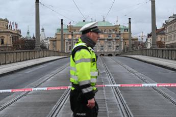 Praga, sparatoria all’università: morti e feriti