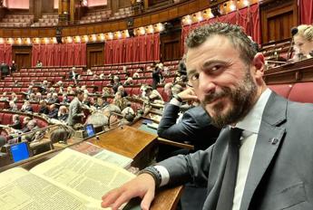 Caso Pozzolo, tre profili genetici sull’arma. Deputato a probiviri: “Non fui io a sparare”