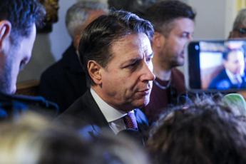Conte: “Renzi campione di contaminazione politica-affari”