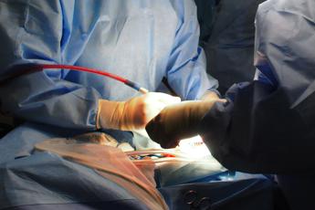 Ingoia 1.500 euro e dopo 3 mesi si fa operare: soldi recuperati