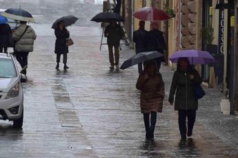 Maltempo sull’Italia, è allerta meteo gialla e arancione: ecco dove