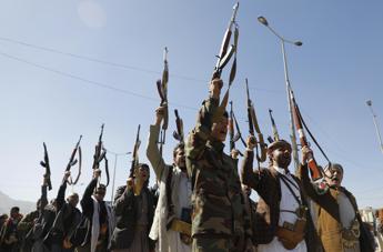 Mar Rosso, leader Houthi: “Italia Paese ostile solo se partecipa a aggressione Yemen”