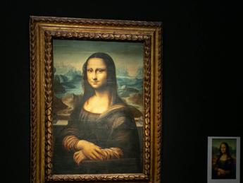 Protesta attivisti clima al Louvre, zuppa sul vetro della Gioconda