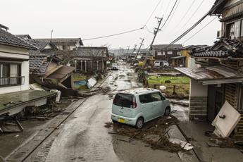 Terremoto in Giappone, sale a 64 morti bilancio morti