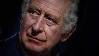Re Carlo, notte a casa a Londra dopo l’inizio delle cure per il cancro