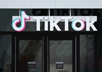 TikTok e rischio bando negli Usa: ira Pechino, il ceo promette battaglia 2 TikTok e rischio bando negli Usa ira Pechino il ceo promette battaglia