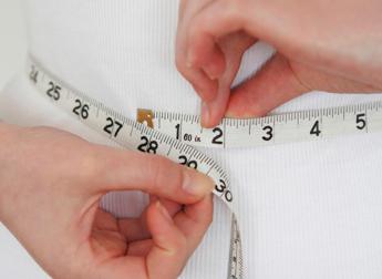 Un italiano su due segue una dieta, ma vince il ‘fai da te’