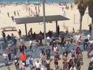 Israele-Iran, medico italiano a Tel Aviv: "Balli in spiaggia dopo notte di tensione" - Video 4 Israele Iran medico italiano a Tel Aviv Balli in spiaggia dopo notte di tensione Video