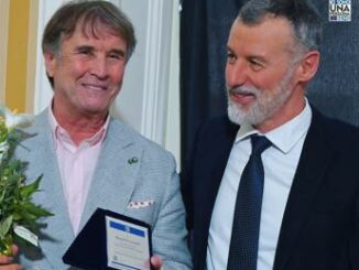 Pellerucci consegna a Brunello Cucinelli il premio “Io Sono Una Persona Per Bene” 4 Pellerucci consegna a Brunello Cucinelli il premio Io Sono Una Persona Per Bene