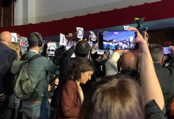 Roccella contestata a Stati Generali Natalità, la ministra: “Questa censura vera, altro che fascismo”