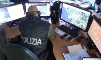 Terrorismo, armi e droga: 19 arresti in blitz contro organizzazione turca 2 Terrorismo armi e droga 19 arresti in blitz contro organizzazione turca