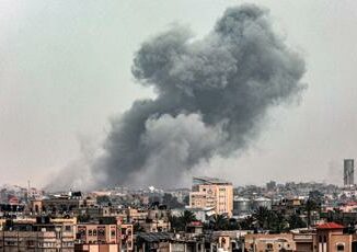 Israele, media: "27 morti in raid su Khan Younis" 1 Israele media 27 morti in raid su Khan Younis