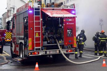 Milano, incendio in un’abitazione: un morto e un ferito