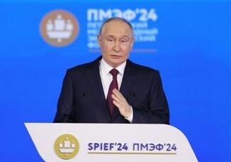 Putin: "Paesi occidentali vogliono mantenere leadership con ogni mezzo" 3 Putin Paesi occidentali vogliono mantenere leadership con ogni mezzo