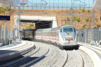 Treni, traffico in tilt in Liguria: guasti, ritardi e rischio cancellazioni