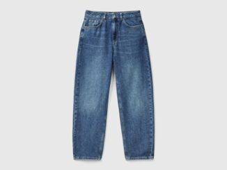 Come abbinare i jeans da donna per outfit autunnali impeccabili