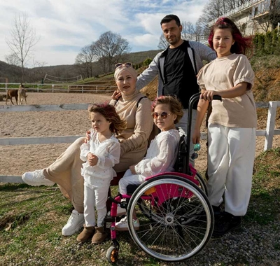 articolo dario caputo roma disabilità pexels-photo-7698932 famiglia con figlio disabile