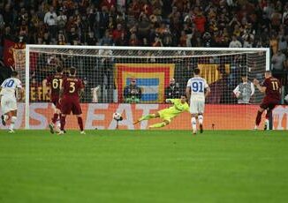 Europa League Roma Dinamo Kiev 1 0 decide Dovbyk su rigore