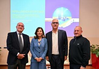 Ia, Rapporto 4.Manager: quasi 10mila imprese italiane l'hanno adottata, +30% su anno 2 Ia Rapporto 4.Manager quasi 10mila imprese italiane lhanno adottata 30 su anno