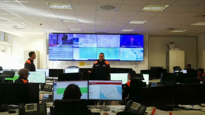 Protezione civile sala operativa regionale Lazio Protezione civile sala operativa regionale Lazio