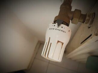 Termosifoni accesi e stangata gas: le stime sui costi, i consigli per risparmiare 3 Termosifoni accesi e stangata gas le stime sui costi i consigli per risparmiare