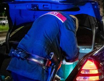 Troupe di ‘Fuori al coro’ aggredita alla stazione di Pisa