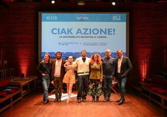 CIAK AZIONE La sostenibilita incontra il cinema Oltre 150 ragazzi in sala per levento di Giffoni Innovation Hub e A2A dedicato alle scuole per parlare di cinema e sostenibilita