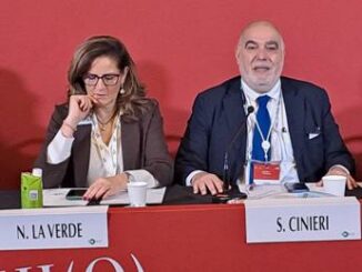 Cancro alla mammella, La Verde (Aiom): "Test genomici ci aiutano su scelta terapie" 4 Cancro alla mammella La Verde Aiom Test genomici ci aiutano su scelta terapie