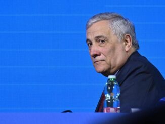 Cittadinanza Tajani Avanti su Ius Scholae. Lega contro Non devo chiedere permesso