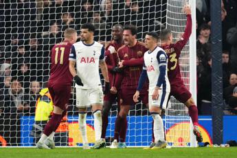 Europa League, Hummels al 91′ salva Roma da ko: 2-2 con il Tottenham