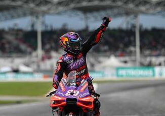 MotoGp, a Barcellona vince Bagnaia ma festeggia Martin: Jorge è campione 5 MotoGp a Barcellona vince Bagnaia ma festeggia Martin Jorge e campione