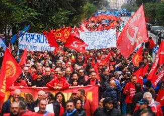 Sciopero generale sindacati Adesione al 70. Salvini Maggioranza lavoratori ha detto no