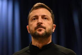 Ucraina, Zelensky: “Poche chance di sopravvivere senza sostegno Usa”