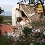 Trinità d’Agultu: esplosione distrugge fabbricato, due feriti e gravi danni strutturali