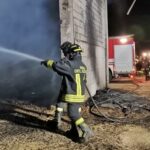 Incendio in un fienile ad Arborea: venti vitelli morti a causa dei fumi